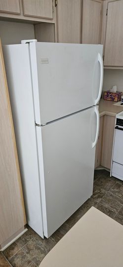 Frigidaire refrigerator