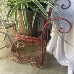 Plant Stand 
