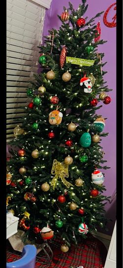 Christmas tree 6’