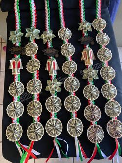 Graduation lei