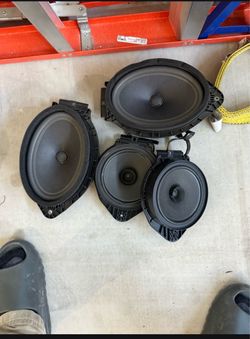 OEM Factory Speakers For 2025 Chevy Silverado Brand New Just Swapped Them