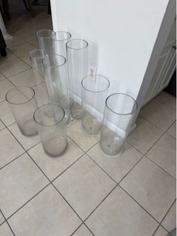 9 Glass Cilynder . 3 H 27 1/2” D6”. 2 H20”D 7 1/2”. 2 H 16”D 8” . 2 H16” D 8” . 2 H25” D 5”se habla español