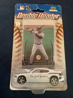 New York Yankees Upper Deck collectible Derek Jeter Car & Card Combo