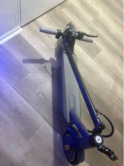 Electric scooter