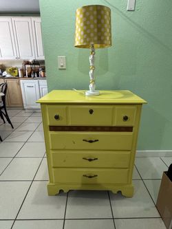 4-drawer unit, including its lamp; the base features an elephant head design. Length 32, width 18, h