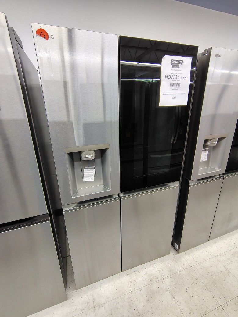 LG InstaView Craft Ice 27.1 Cu Ft Standard Depth Side by Side Smart Refrigerator w/ Dual Ice Maker & Water Dispenser