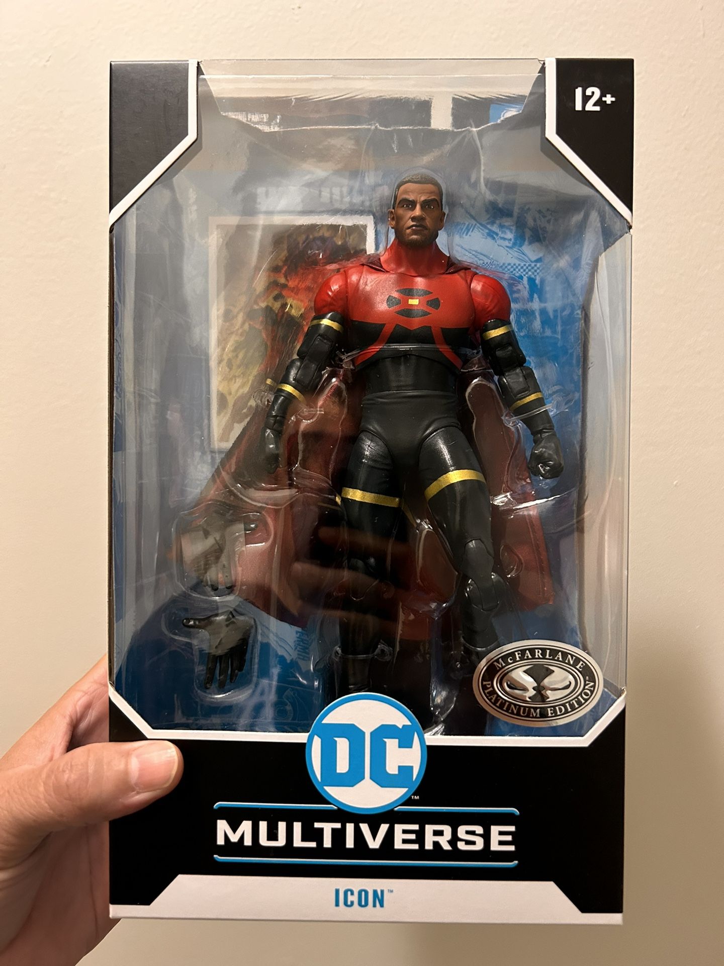McFarlanew DC Multiverse Icon Platinum Chase Edition Rocket Season One 7” Figure