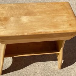 Restored Vintage Maple End/book Table