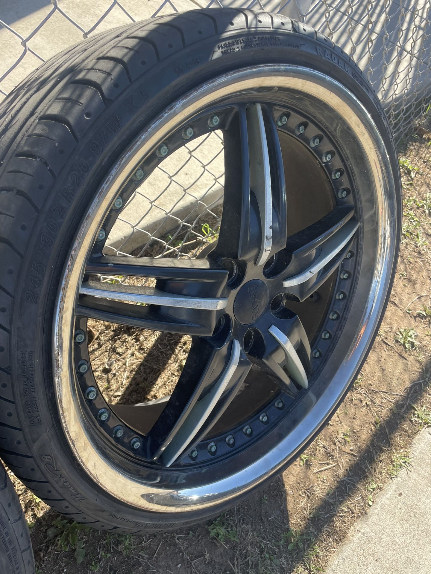 Foose Wheels 20s $240