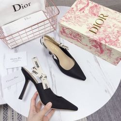 🎁Christian Dior Women Heels 👉 swipe Slide See Models