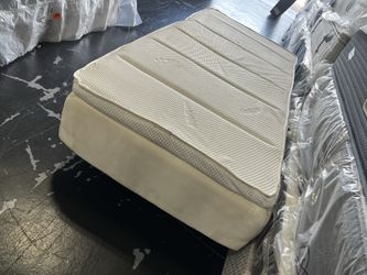 Twin mattress pillowtop