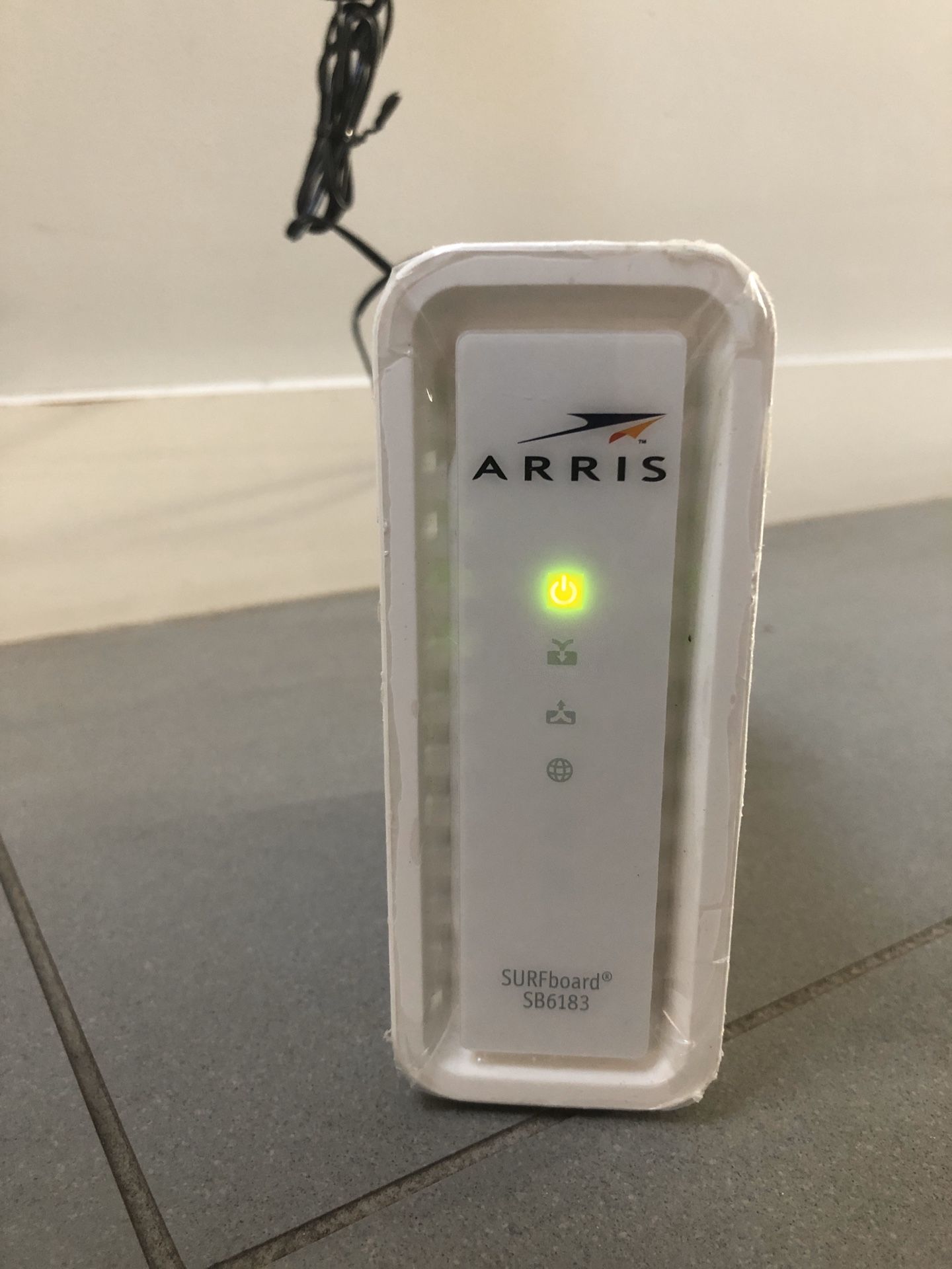 Arris Surfboard 6183 Modem