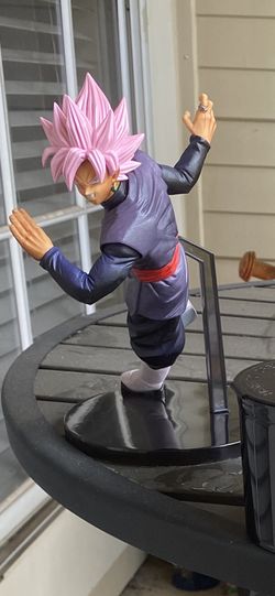 Black Goku figure