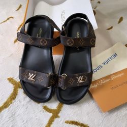 Louis Vuitton Sandals- Size 9 🔴SALE🔴