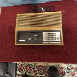 Vintage GE Programable Radio