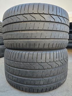 (2) 305 30 20 Pirelli Tires 