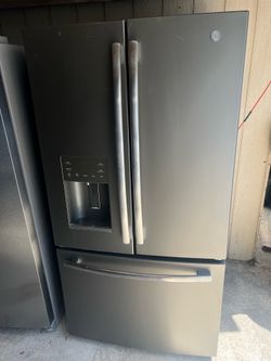 GE Refrigerator