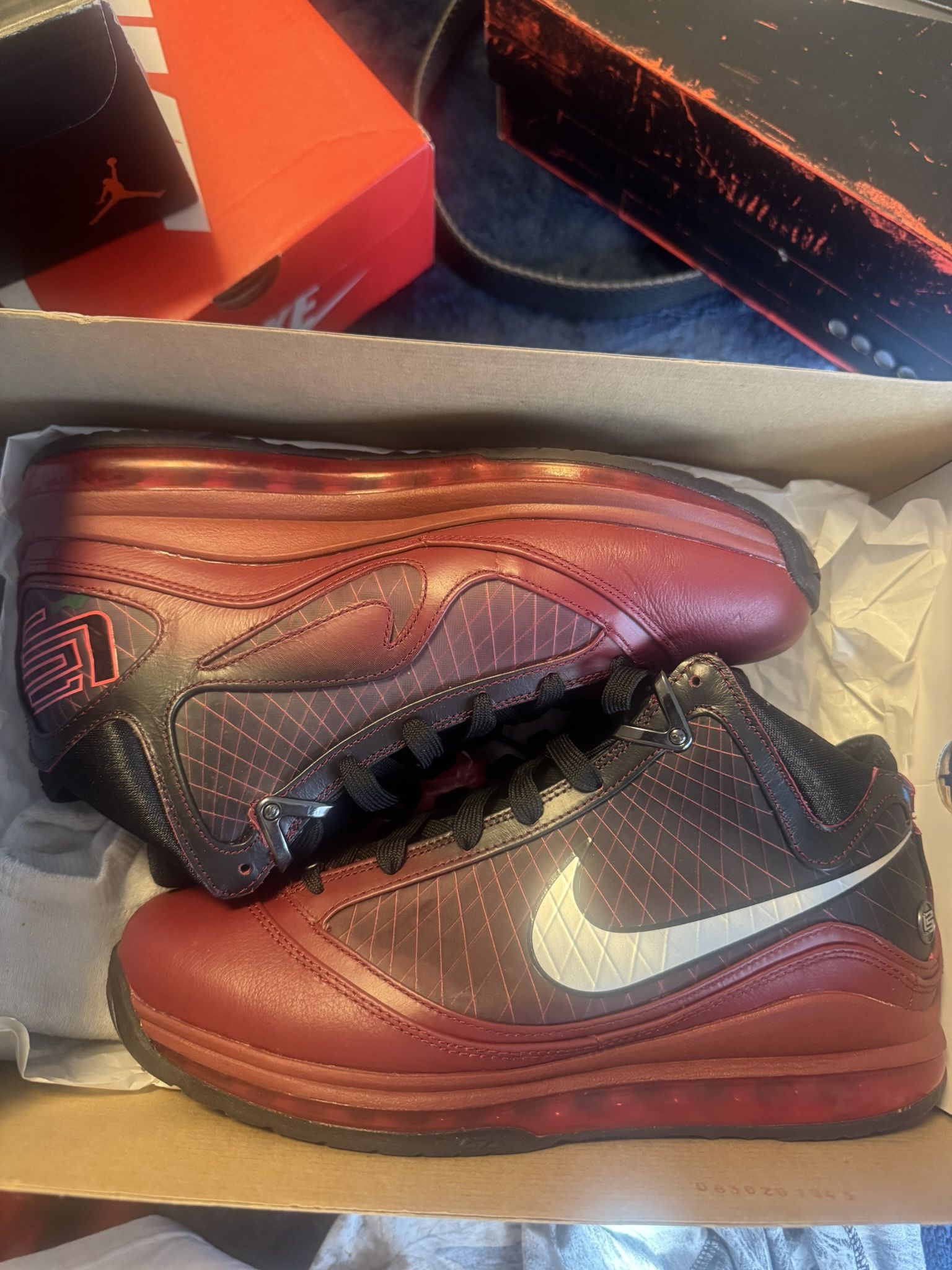 Lebron 7 “Christmas “