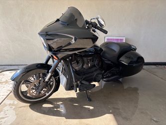 2015 Victory Cross Country 8-Ball