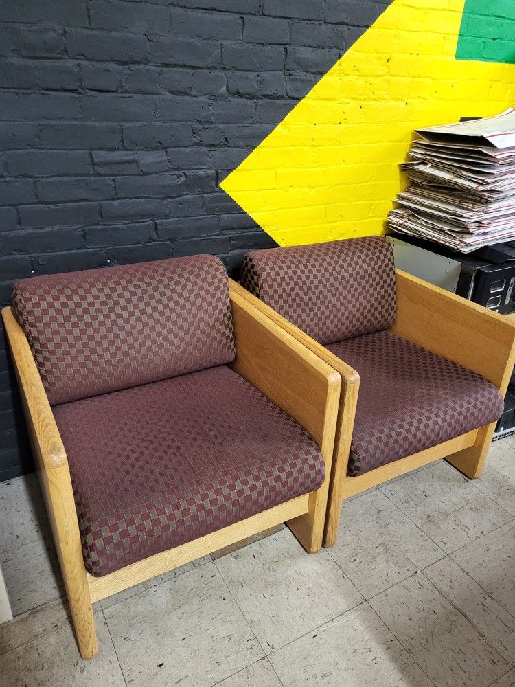 WOOD HIGH QUALITY OVERSIZE CHAIRS BUILT TO LAST (HOME100)