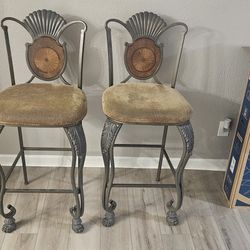  Elegant Metal & Wood Bar Stools (Set of 2) – Vintage/Traditional Style