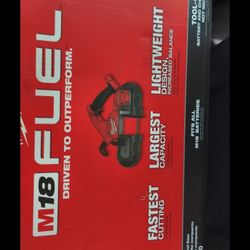 Milwaukee M18 Compact Band Saw