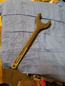 Used special traffic light head wrench $30