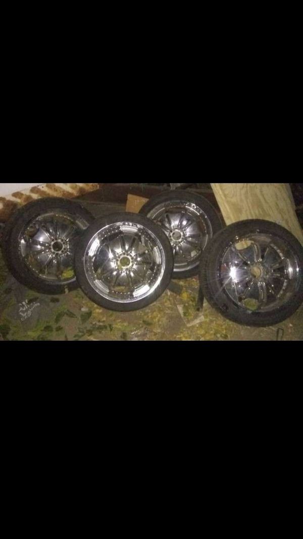 20 inch universal 5 lug chrome rims for Sale in Lancaster, CA - OfferUp