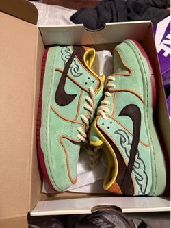 Nike SB Dunk Low Tourmaline