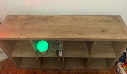 Cube stand
