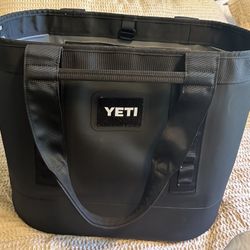 Yeti Camino 35 (Carry All Bag)