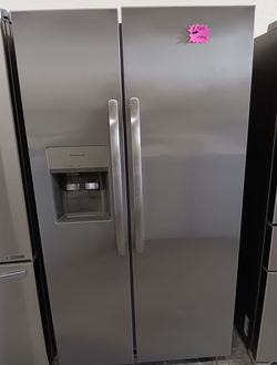 Frigidaire Side‑by‑Side Fridge – Stainless, Ice & Water