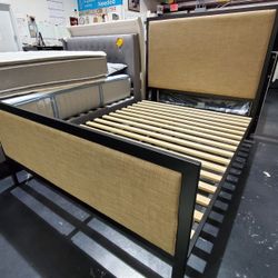 King Platform Complete Bed NEW
