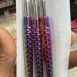 Pinceles para decorar tus uñas 