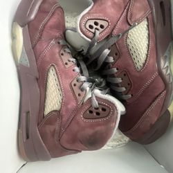 Jordan Retro 5 Burgundy 