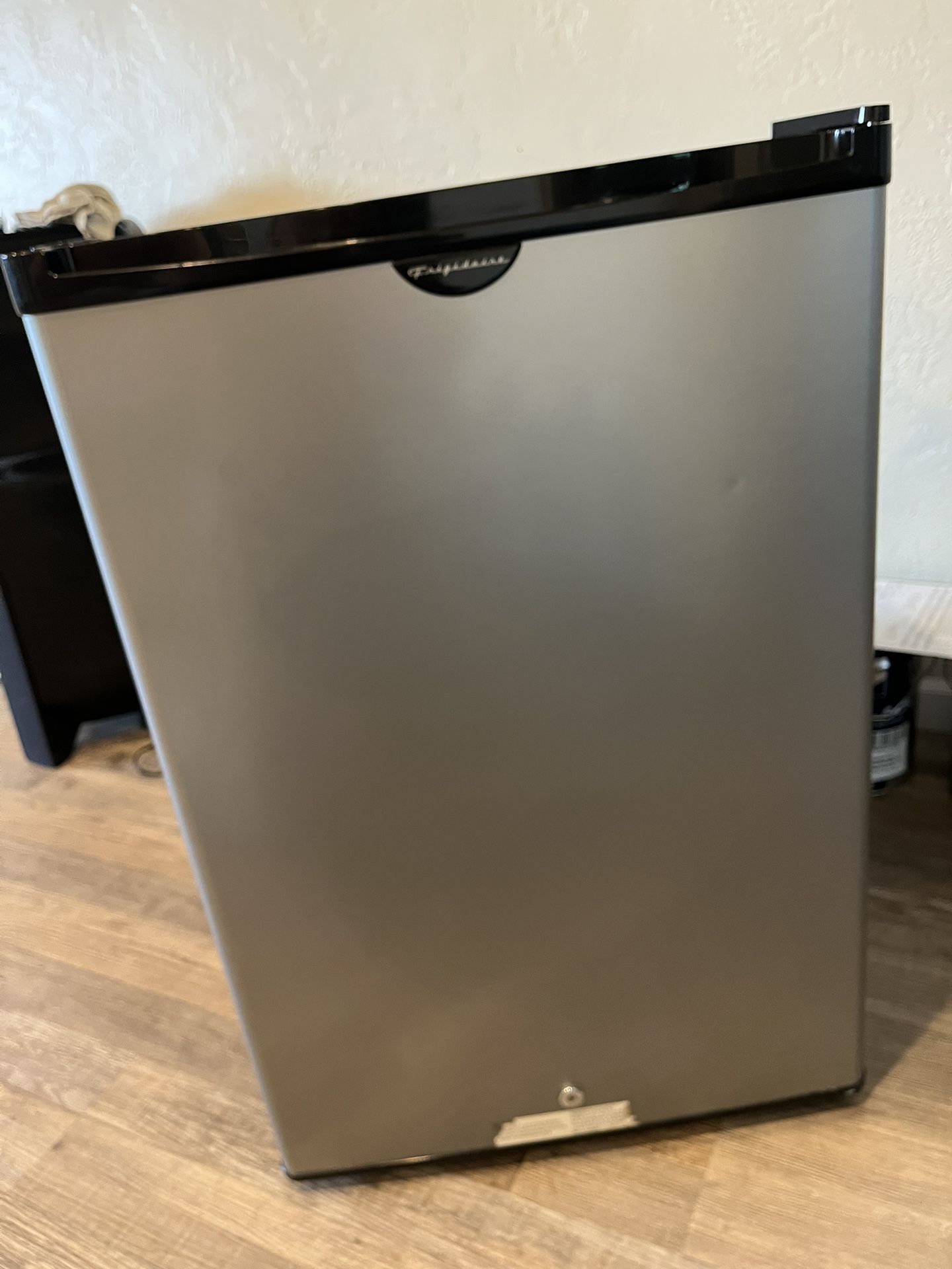 Frigidaire Mini Fridge – Excellent Condition