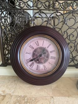 Moving sale - Clocks and Decorative Atlas global be