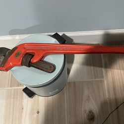 24 Inch Ridgid Wrench In Great Condition