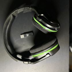 Turtle Beach Stealth 600/700 Gen 2 Wireless Gaming Headset Xbox Black/Green w/ Dongle