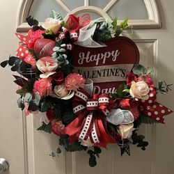 Valentines Day Door Wreath 