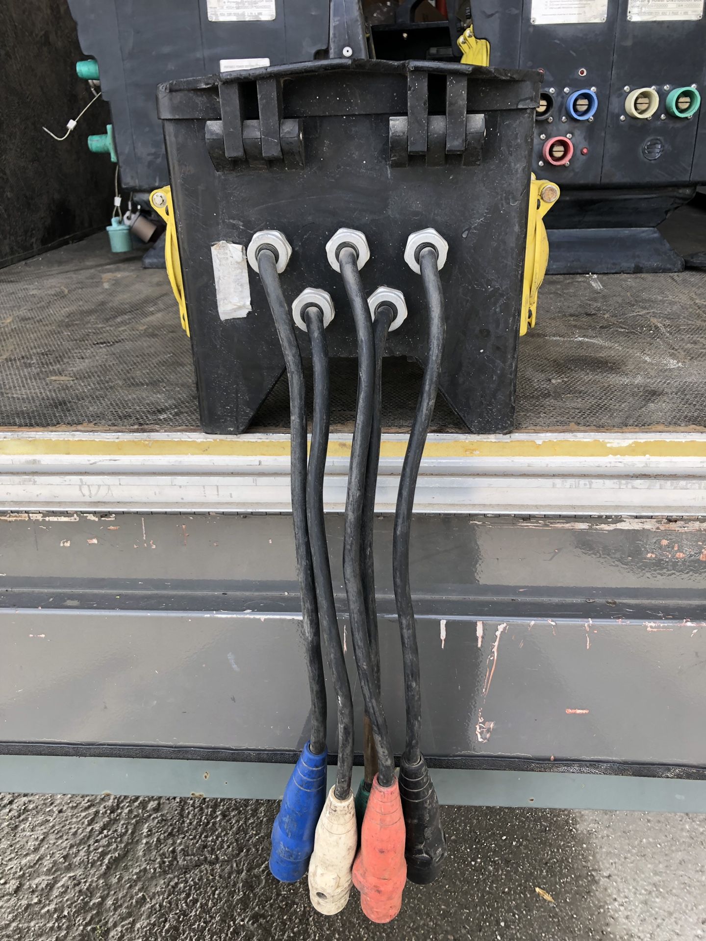 100 Amp 3phase to Multiple 30amp and 20amp, 1 phase outputs