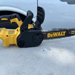 Dewalt chainsaw for parts doesn’t do nothing when I put on the battery