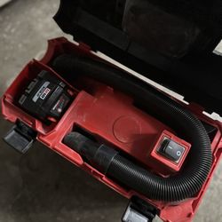 Milwaukee Vacuum