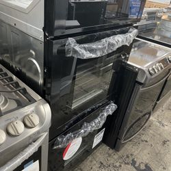 New Frigidaire Black 27” Double Wall Oven