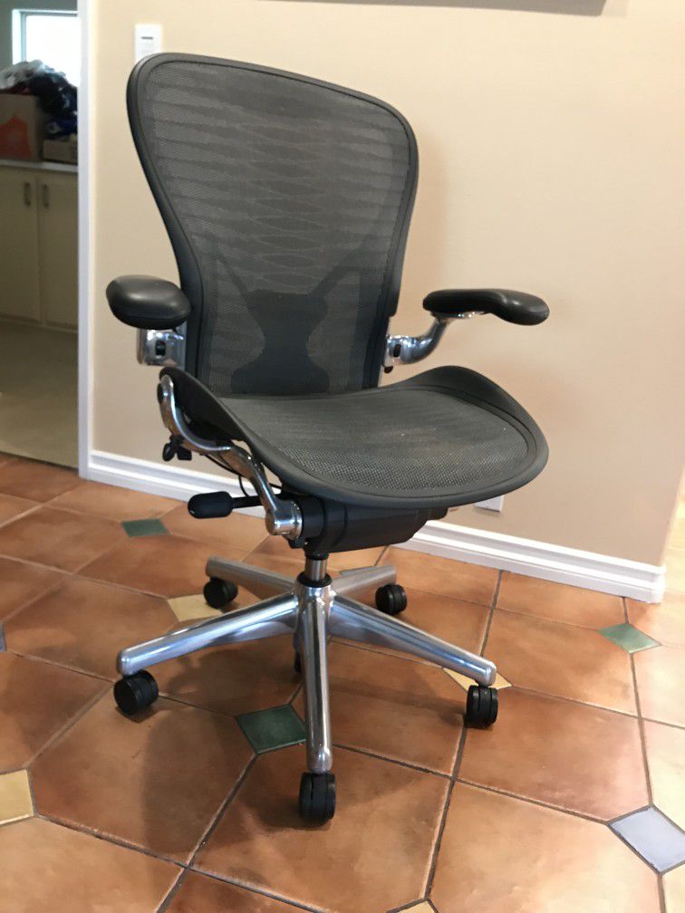 Herman Miller Office Chair in chrome for Sale in Anaheim, CA - OfferUp