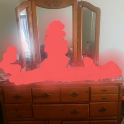 Used Bedroom Furniture. Missing Knobs, Scratches,The Mirror Is Loose Due To Moving