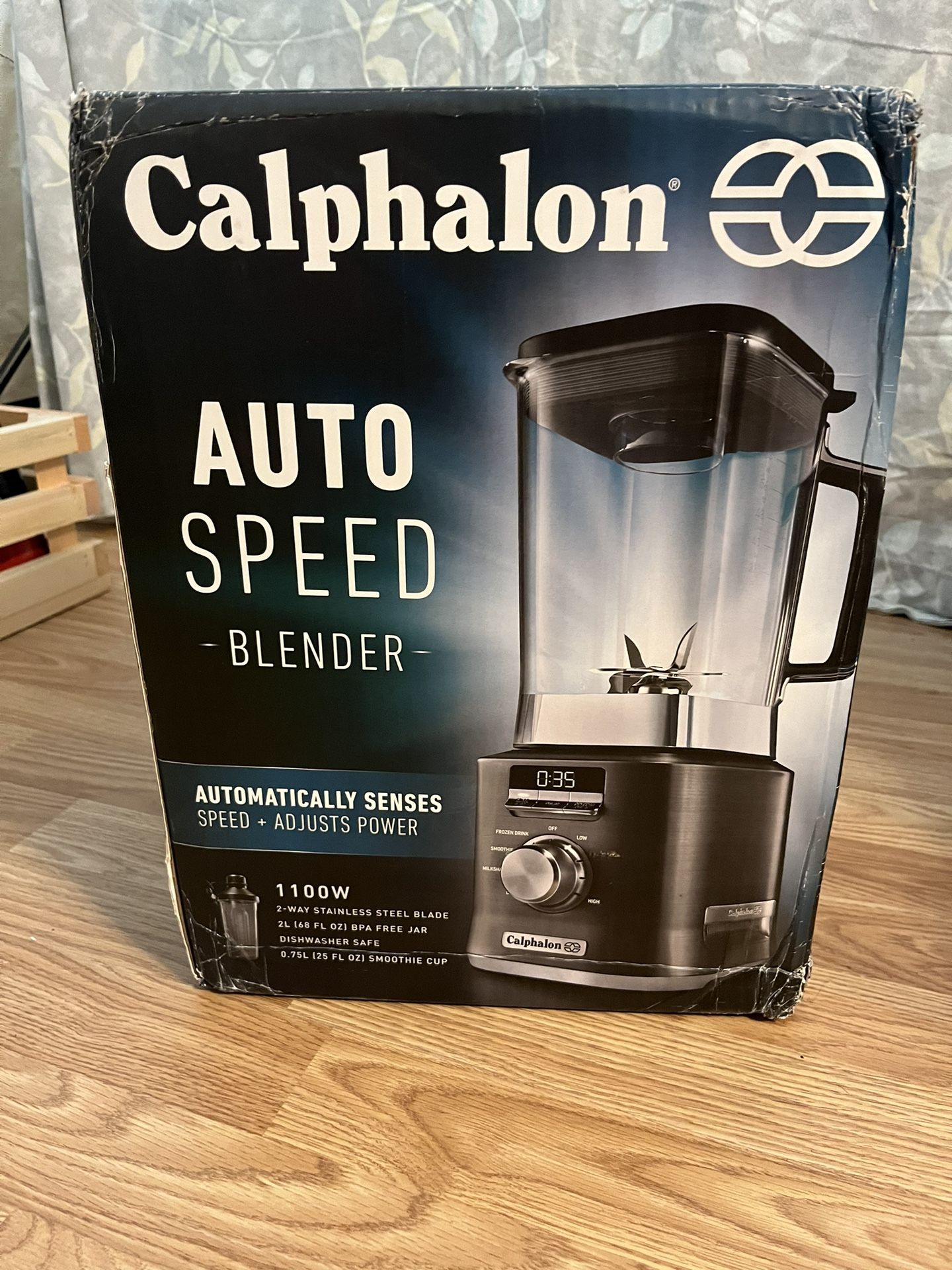 SAVE 55% 🔥🔥. . BRAND NEW FACTORY SEALED HEAVY DUTY BLENDER. 10 SPEED. DIGITAL. FREE SMOOTHIE GLASS. WAS $149.99!! NOW ONLY $70🧉🥛