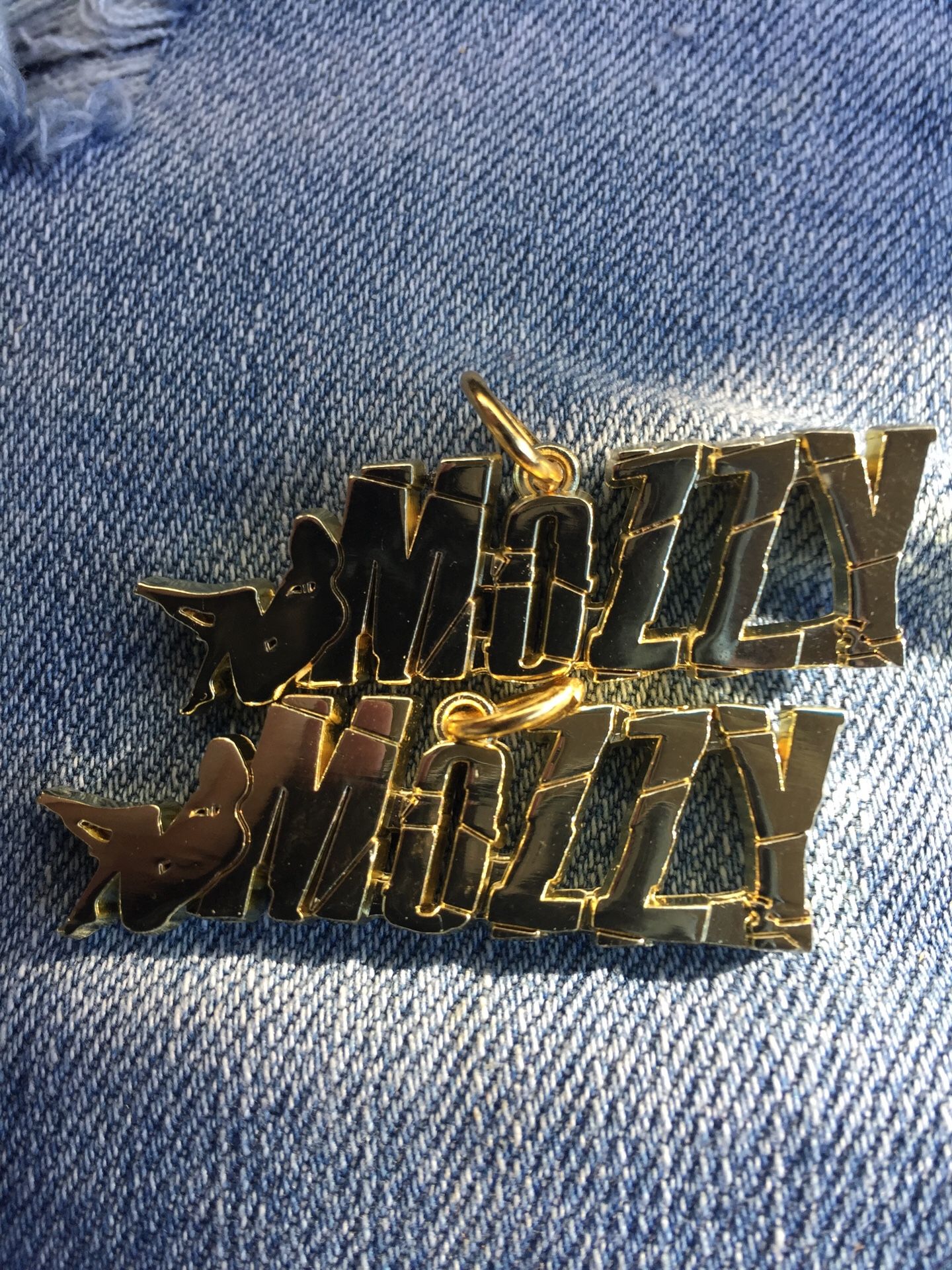 Mozzy chain and pendant for Sale in Sacramento, CA OfferUp