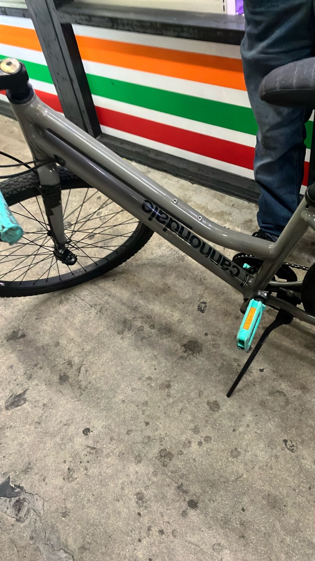 Cannondale Grey , 26inch Semi New , Oil Brakes