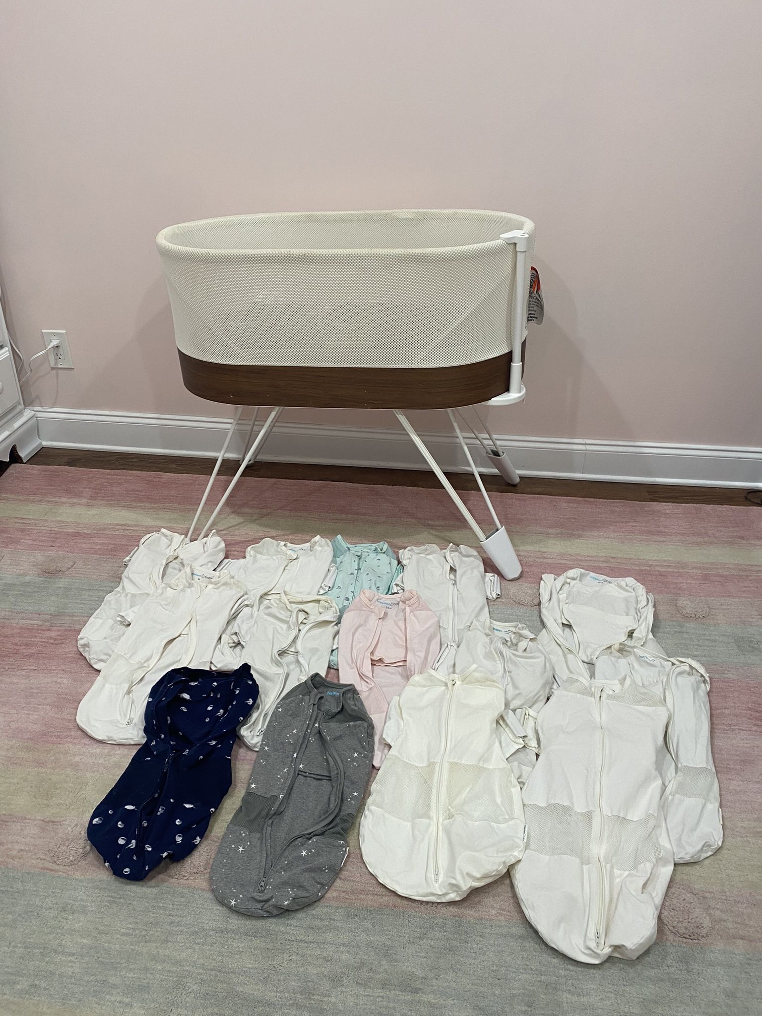 Snoo Smart Bassinet 